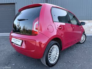 Volkswagen up! 131’ Take AUTOMATIC/LOW MILEAGE - Image 4