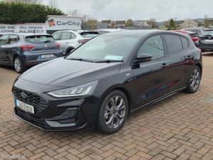 Ford Focus 1.0L ECO St-line 125PS MAN 4DR - Image 2