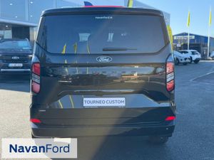 Ford Tourneo Custom Plug-in Hybrid 2.5L 232PS Auto - Image 4