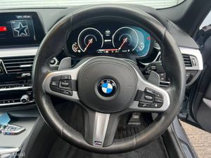 BMW 5-Series 530e M-SPORT 2.0 HYBRID // LEATHER PO - Image 4