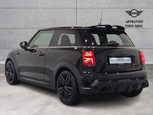 Mini Cooper 3-Door Cooper Sport - Image 3