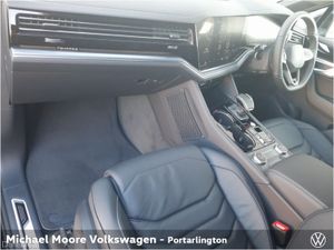 Volkswagen Touareg R-LINE COMM 3.0TDI 4M 231HP - Image 4