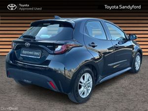 Toyota Yaris HYBRID LUNA // REAR CAMERA // TOYOTA - Image 2