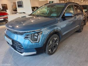 Kia Niro 4 EV  ** TOP SPEC ** LONG RANGE BATTERY * - Image 4