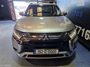 Mitsubishi Outlander DYNAMICS 2.4 PHEV **LOW MILAG - Image 3