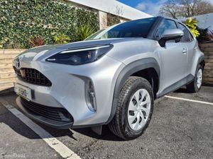 Toyota Yaris Cross 1.5 HYBRID / X SPEC / TAX €160 - Image 3