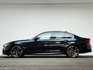 BMW 5-Series 520D M SPORT - Image 4