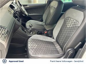 Volkswagen Tiguan *R-Line* 2.0 TDI 150HP Manual @F - Image 4