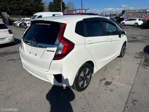 2016 HONDA FIT HYBRID 1.5L  AUTOMATIC FRESH NCT - Image 4
