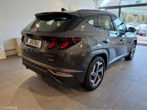 Hyundai Tucson EXECUTIVE 4WD PLUG IN HYBRID - Image 2