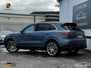 PORSCHE CAYENNE EHYBRID MOONLIGHT BLUE V6 - Image 3