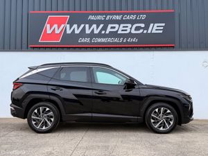 Hyundai Tucson 1.6Td  Executive Plus 25,000klm 241 - Image 3