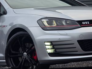 2014 VOLKSWAGEN GOLF GTI DSG LOW MILEAGE - Image 2