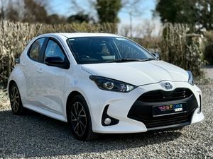 2023 Toyota Yaris 1.5 Hybrid Luna Automatic - Image 2