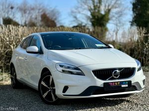 2019 Volvo V40 2.0 Diesel D3 150HP R-Design - Image 2