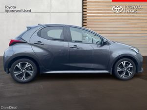 Toyota Yaris Yaris Hybrid 115 L-SPORT - Image 3