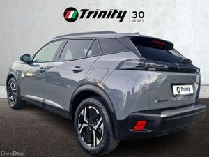 Peugeot 2008 EV  ** LOW LOW MIELAGE ** TRINITY MOT - Image 3