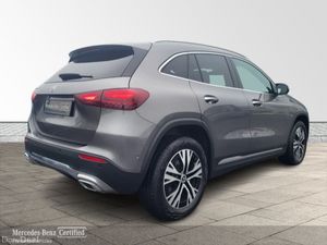 Mercedes-Benz GLA GLA200d Progressive AUTO - Image 4