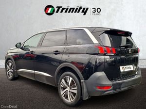 Peugeot 5008 ** 3 ISOFIX SEATS IN MIDDLE ROW ** ON - Image 3