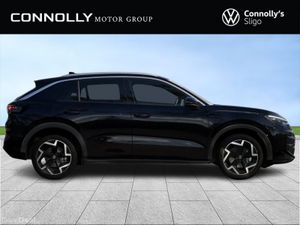 Volkswagen T-Roc RLINE 1.5TSI 150HP AUTO *NEW MODE - Image 3