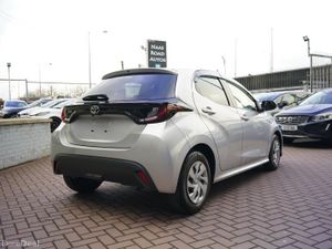 2020 TOYOTA YARIS - Image 4