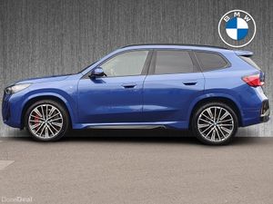 BMW iX1 eDrive20 Shadow Edition - Image 4