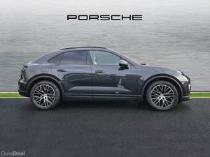 Porsche Macan 4 - Image 4