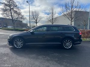 Volkswagen Passat 2.0 TDI R-LINE BLUEMOTION *NEW T - Image 2