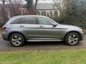 Mercedes-Benz GLC 220 D 4MATIC 5DR AUTO - Image 2