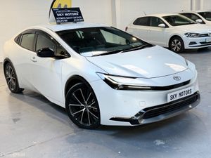 2023 Toyota Prius 2.0Hybrid Automatic,Top Specs - Image 3