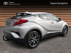 Toyota C-HR HYBRID SOL TOP SPEC // HEATED LEATHER - Image 2