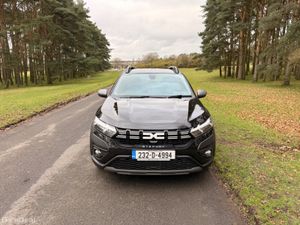 Dacia Sandero Stepway 2023 Automatic - Image 2