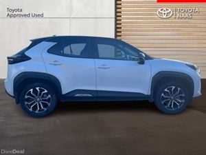 Toyota Yaris Cross YARIS CROSS LUNA SPORT - Image 3