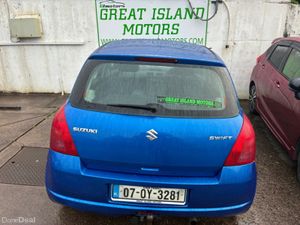 Suzuki Swift 1.3 GLX 5DR - Image 4