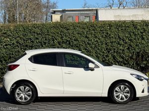 Mazda Demio 1.3 SKYACTIV // MULTIMEDIA DISPLAY // - Image 2