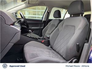 Volkswagen Golf 2.0 TDI 115BHP Style - Image 4