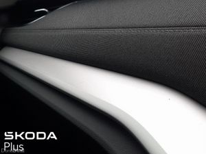 Skoda Octavia **SAT-NAV**HEATED SEATS**E-30 2.0TDI - Image 4