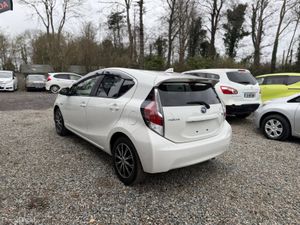 Toyota Aqua 2017 leather interior - Image 4