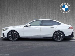 BMW 5-Series 520i M Sport Pro Saloon - Image 4