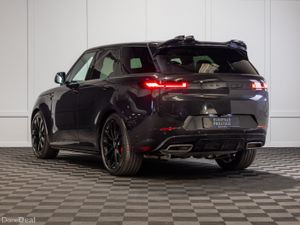 2026 Range Rover Sport P460e Dynamic SE - Image 4