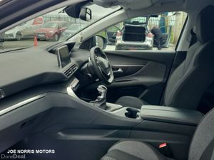 Peugeot 3008 ACTIVE 1.2 130 6.3 4DR - Image 4