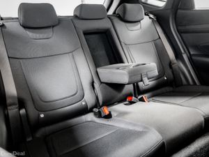 Hyundai Tucson Comfort Plus 1.6 PHEV Auto 265HP - Image 4