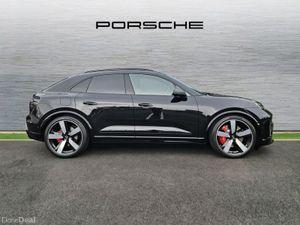 Porsche Macan Turbo Electric - Image 4