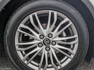 Toyota C-HR 2022 FULL SPEC SOL/ NCT 03/28 - Image 3