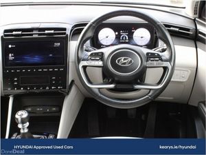 Hyundai Tucson 2WD Executive Plus w 2 Tone Roof - Image 4