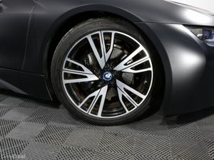 BMW i8 PLUG IN HYBRID 1.5L PETROL 7.1 KWH BATTERY - Image 4