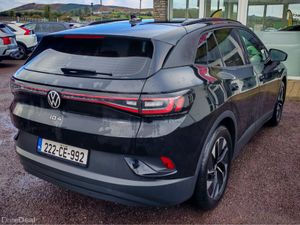 Volkswagen ID.4 LIFE 77KWH 174BHP PRO - Image 4