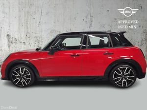 Mini Cooper Cooper C 5 Door - Image 3