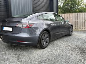 222 Tesla Model 3 Long Range - Image 3