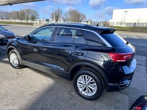 Volkswagen T-Roc 1.6TDI DESIGN MODEL, FULL VW HIST - Image 4